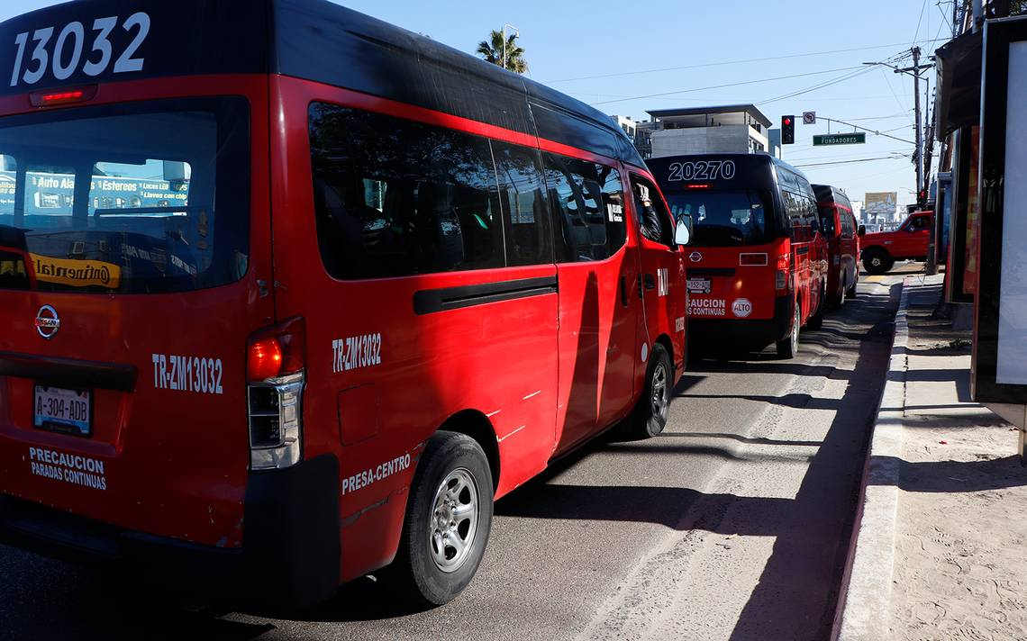 Taxis rojo y negro ya circulan al Este de Tijuana; aquí las rutas