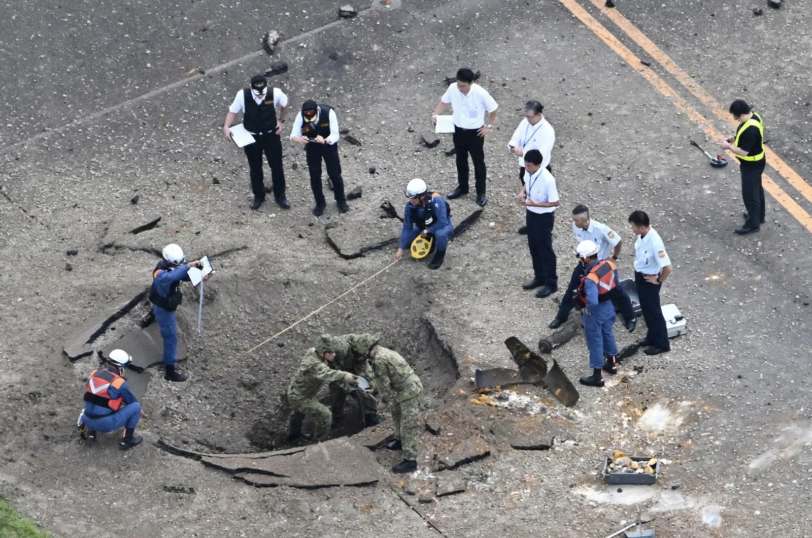 Bomba de la II Guerra Mundial estalla en aeropuerto de Japón