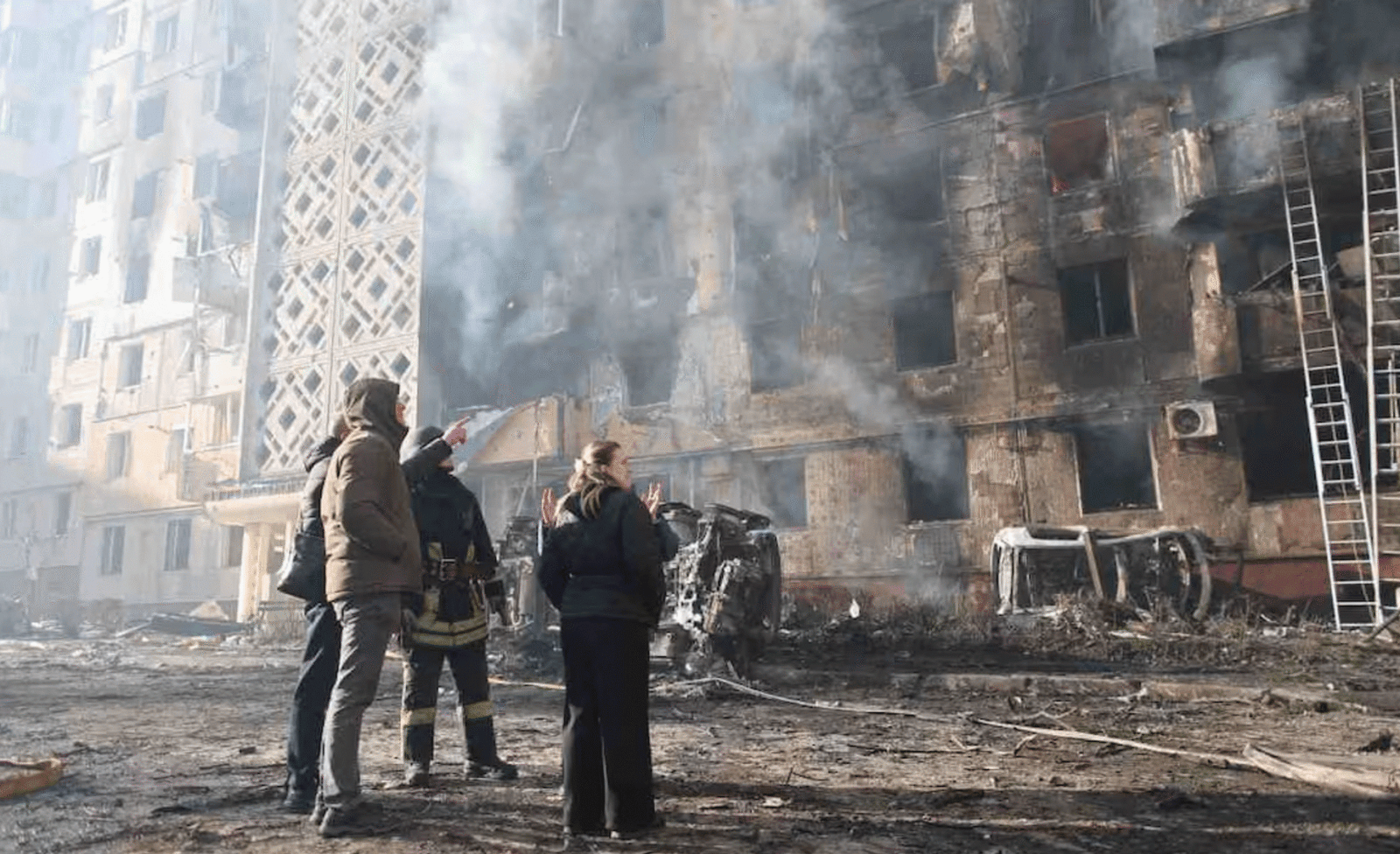 Un masivo ataque nocturno con drones y misiles rusos dejó al menos 25 personas muertas y más de 70 heridos en Ucrania.