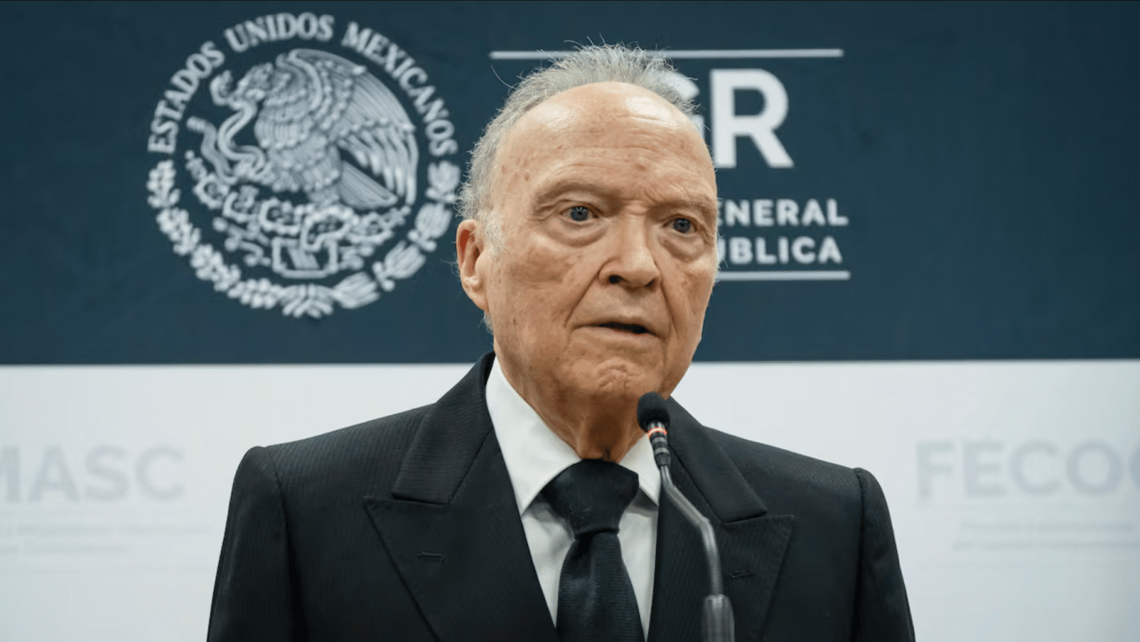 Renuncia Alejandro Gertz Manero como titular de la FGR